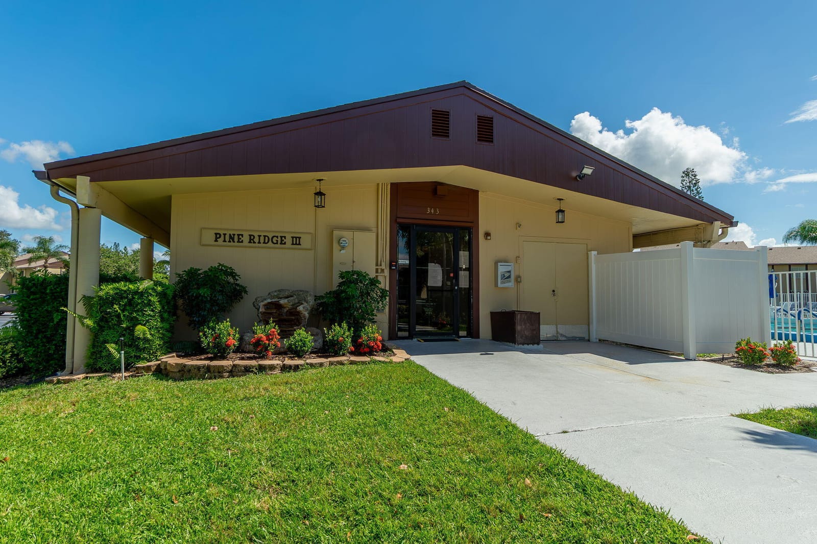 318 Pine Ridge Circle C-2, Greenacres, FL 33463 photo 18