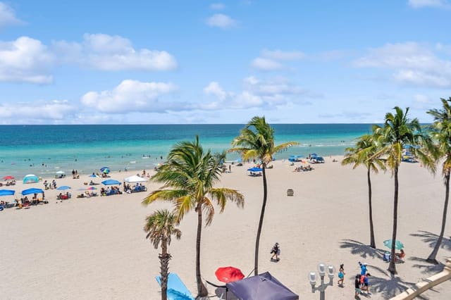 315 Van Buren Street 205B, Hollywood, FL 33019