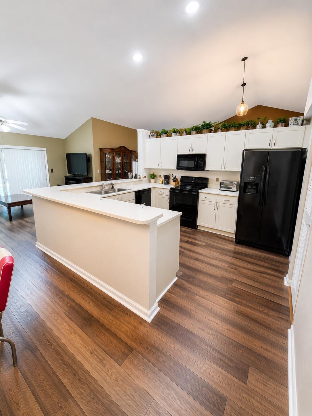 16320 NW 9th Drive, Pembroke Pines, FL 33028 photo 8