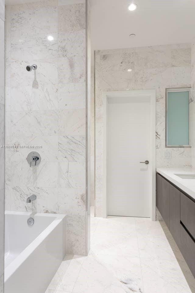 851 NE 1st Avenue 503, Miami, FL 33132 photo 12