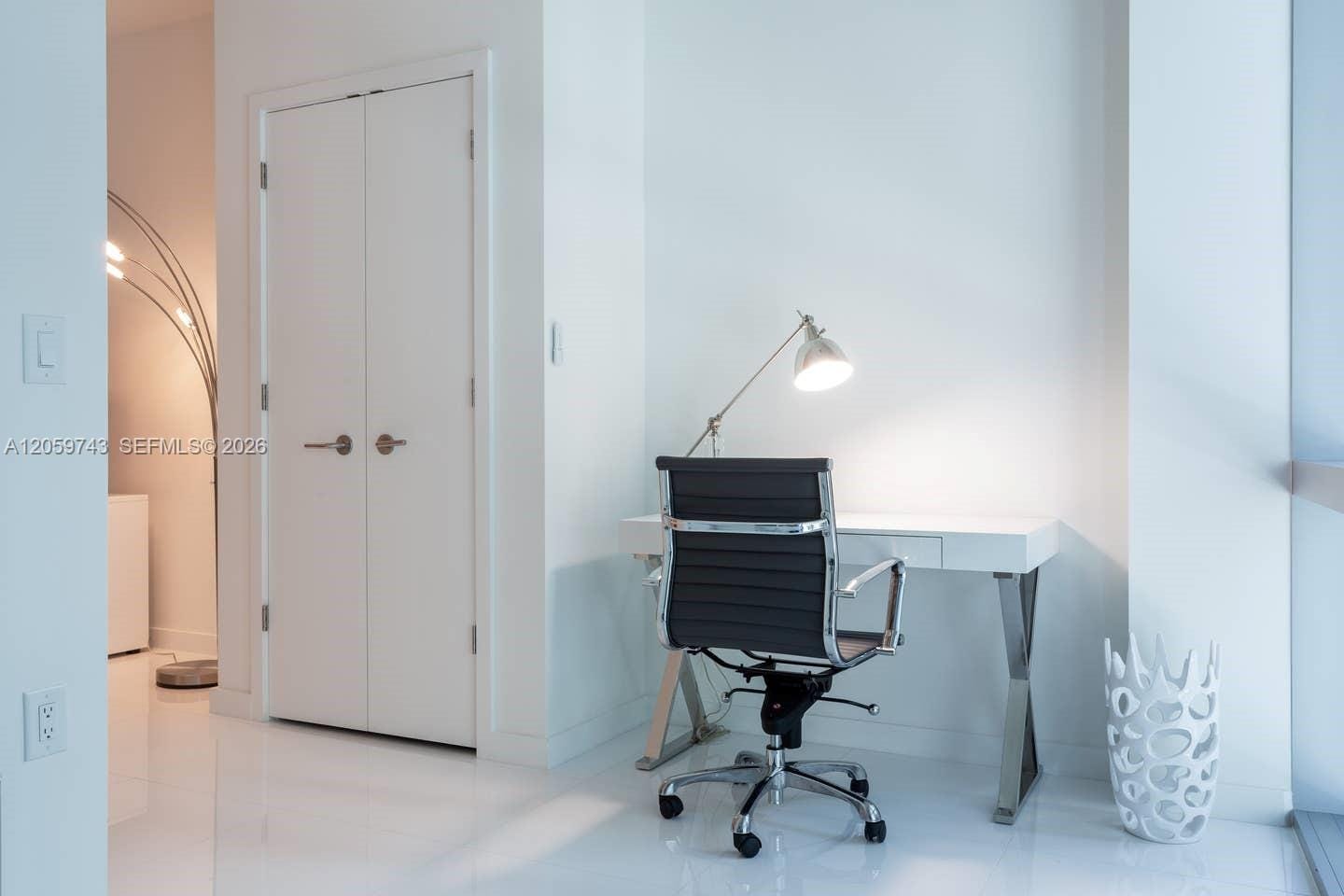 851 NE 1st Avenue 503, Miami, FL 33132 photo 16
