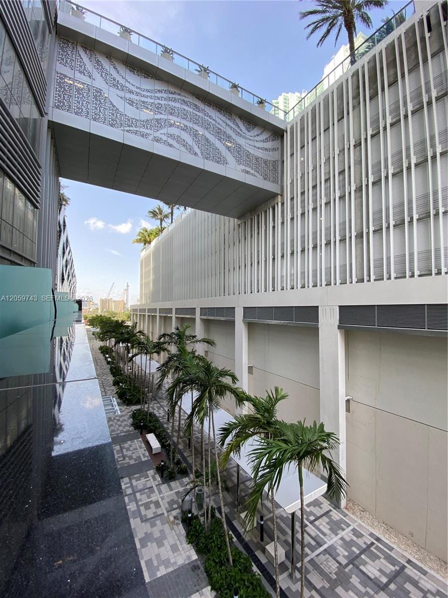 851 NE 1st Avenue 503, Miami, FL 33132 photo 20
