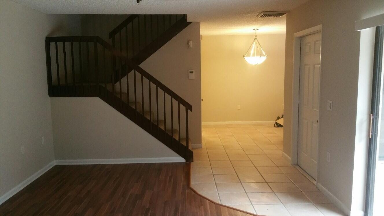 102 Heritage Way — photo 2
