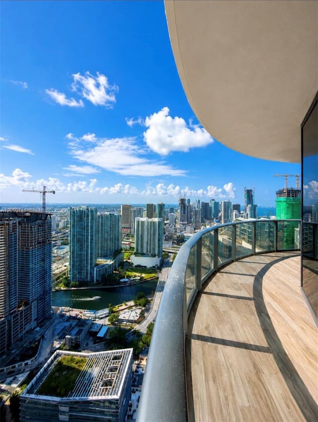 801 S Miami Avenue 5509, sold in ZIP 33130, Miami, FL