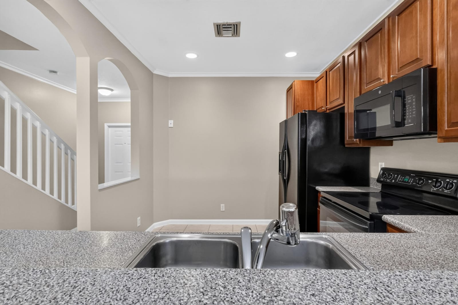8103 Bellagio Lane — photo 4
