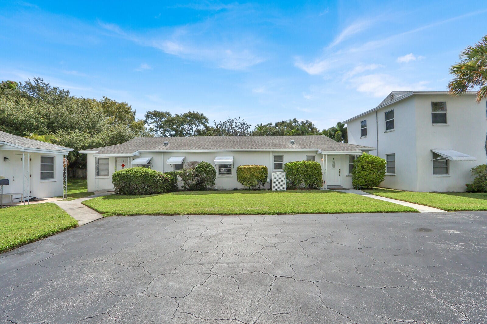 10084 Meridian Way N 4, Palm Beach Gardens, FL 33410 photo 2