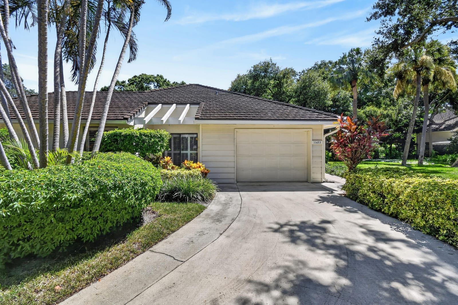 11453 SHADY OAKS Lane — photo 3