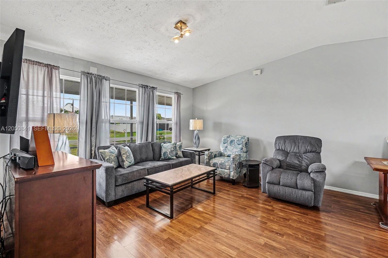 316 SW 19th Terrace, Cape Coral, FL 33991 photo 4