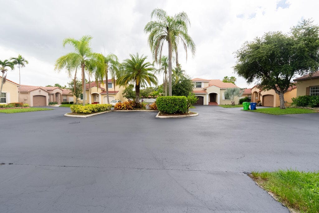 1284 NW 125th Terrace, Sunrise, FL 33323 photo 15