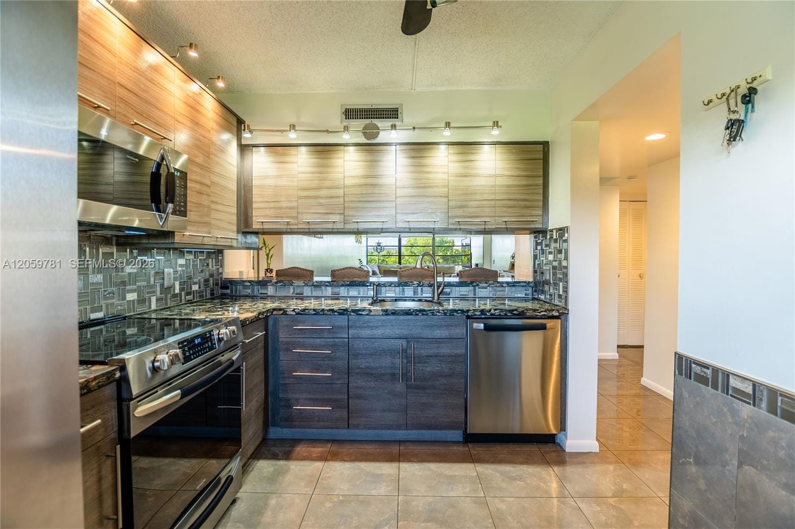 1508 S Whitehall 206, Davie, FL 33324 photo 18