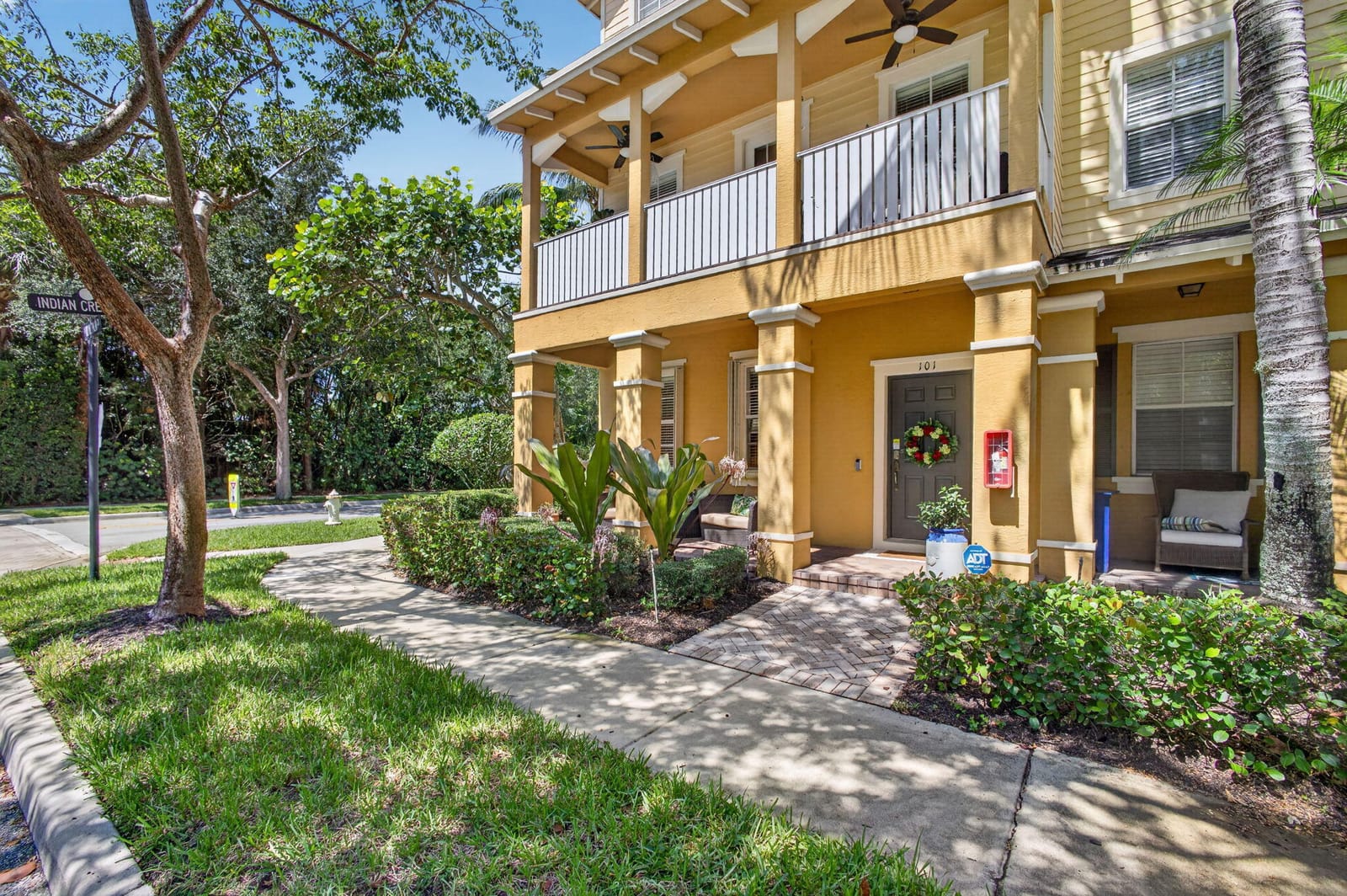128 W Royal Palm Circle 101, Jupiter, FL 33458