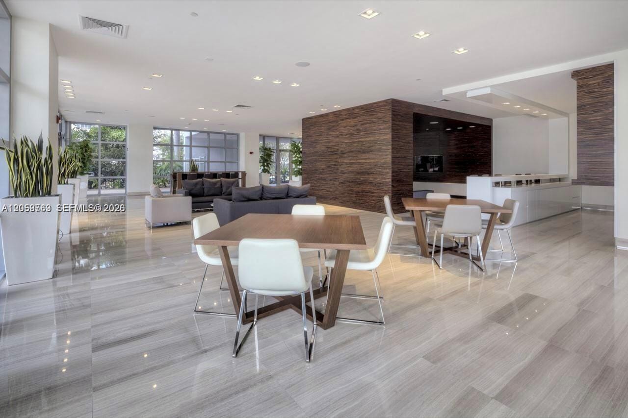 1330 West Avenue 2601, Miami Beach, FL 33139 photo 24