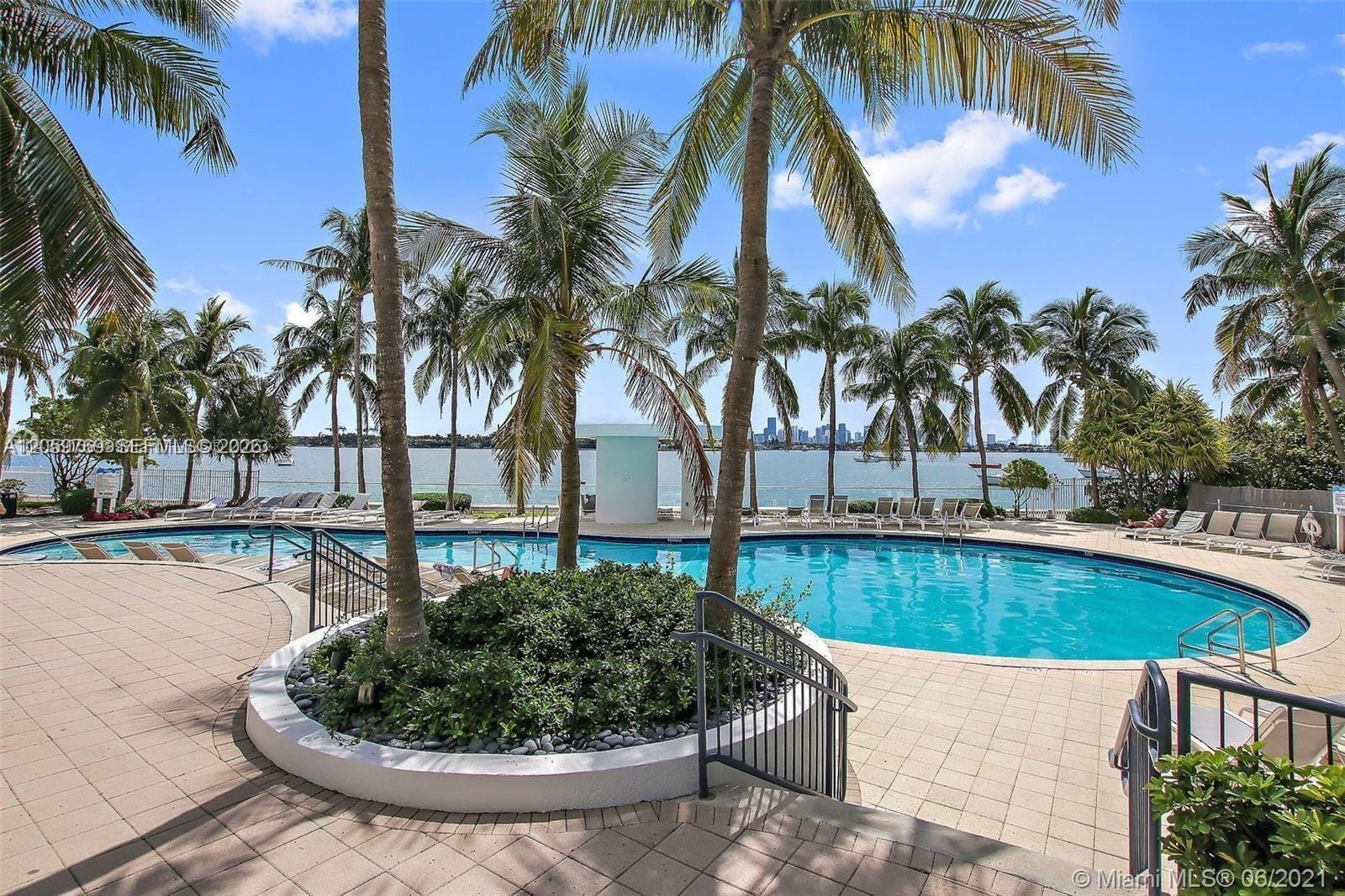 1330 West Avenue 2601, Miami Beach, FL 33139 photo 29