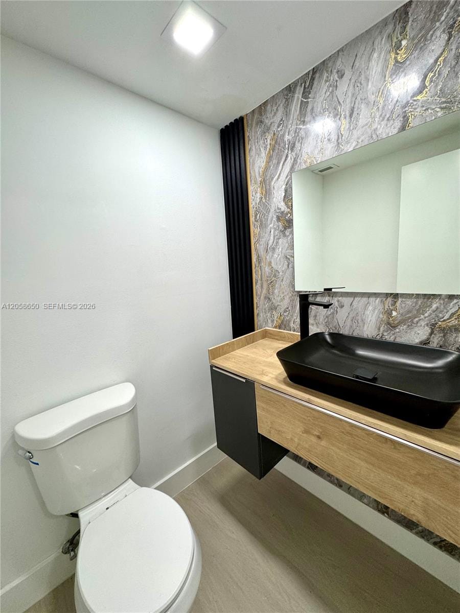 300 Bayview Drive 1201 — photo 6