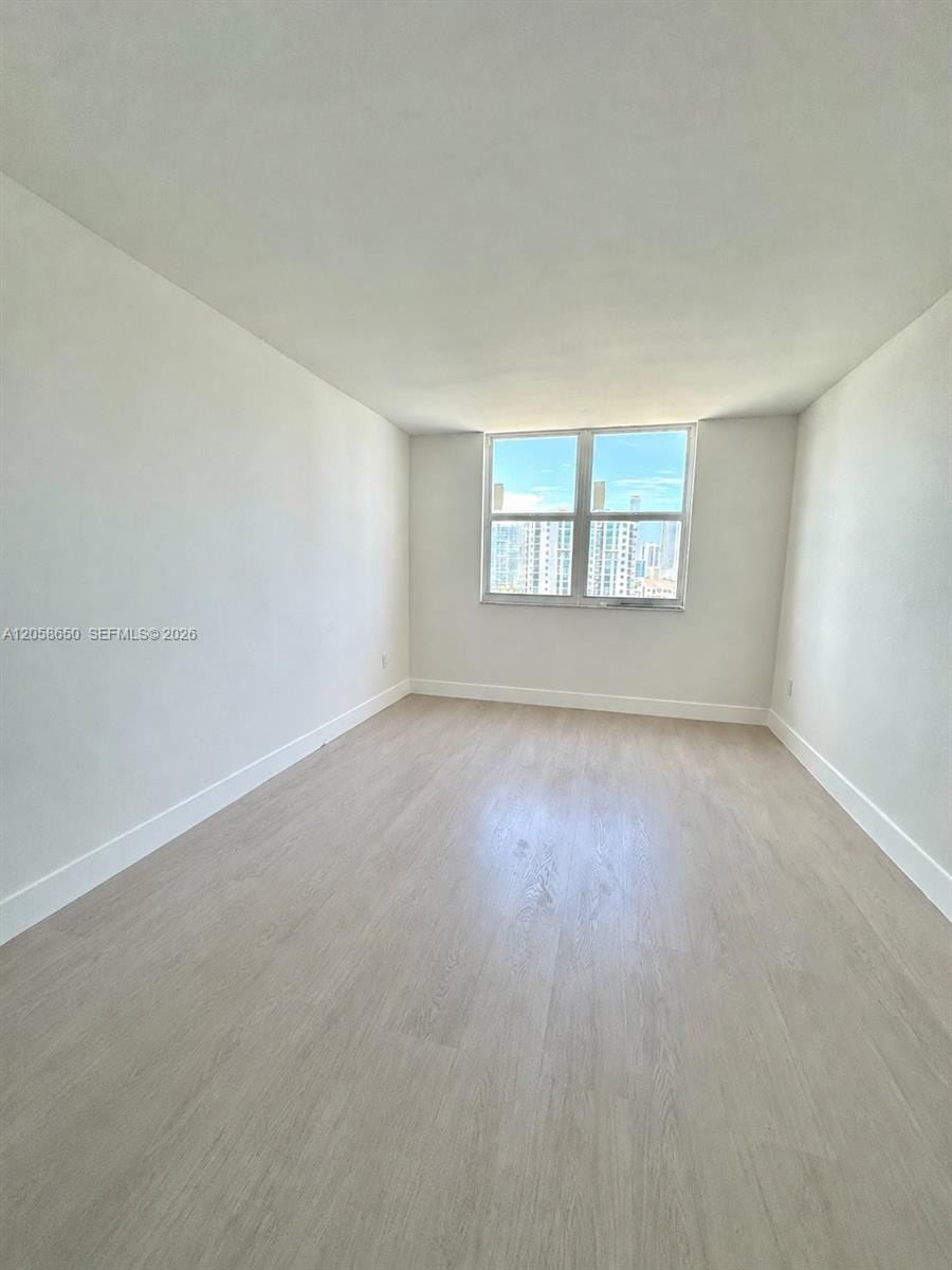 300 Bayview Drive 1201 — photo 8
