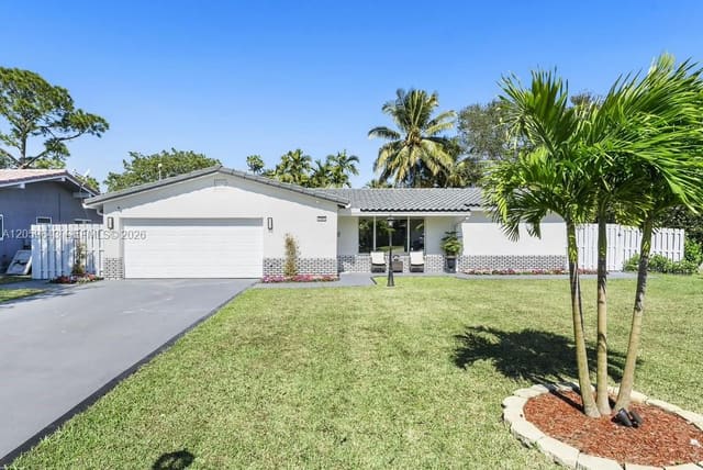 7501 NW 42nd Street, Coral Springs, FL 33065