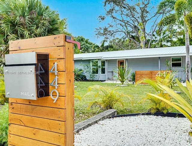 449 Gokchoff Road, Fort Pierce, FL 34945