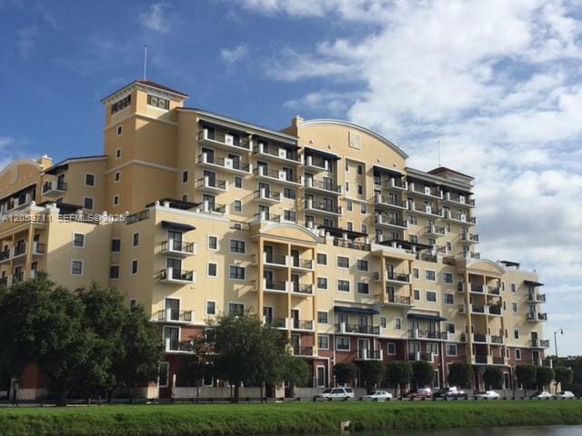 8390 SW 72nd Avenue 710, Miami, FL 33143