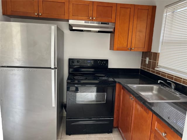 4251 NW 5th Street 123, Plantation, FL 33317