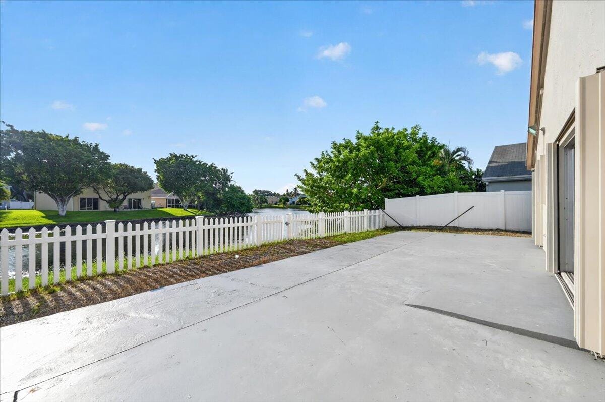 3090 Thames Way, Miramar, FL 33025 photo 20
