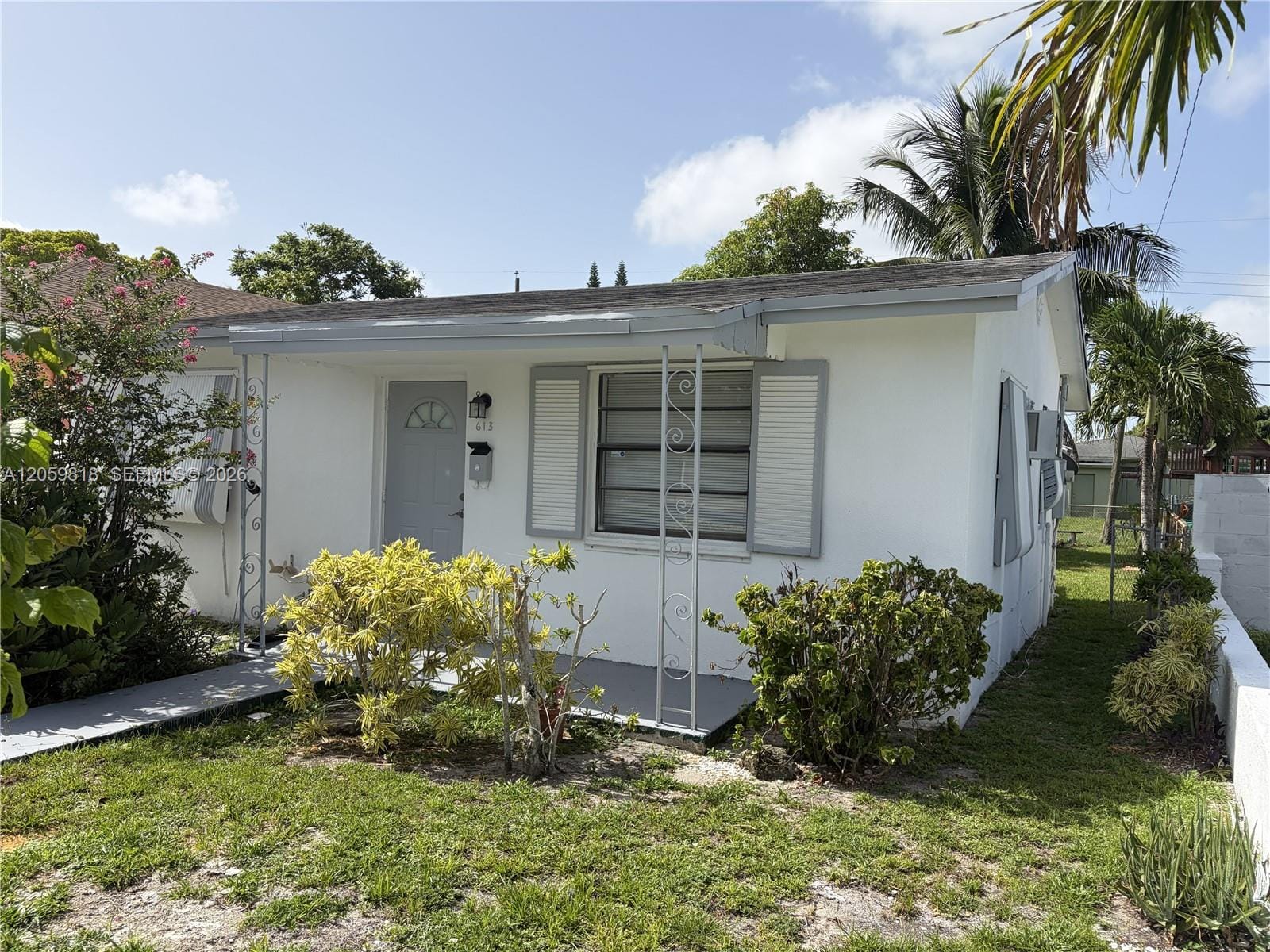 613 NW 5 Court, Hallandale Beach, FL 33009 photo 3
