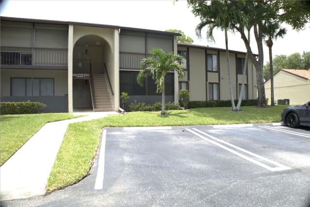 815 Sky Pine Way D2, Pine Ridge North Village, Greenacres, FL