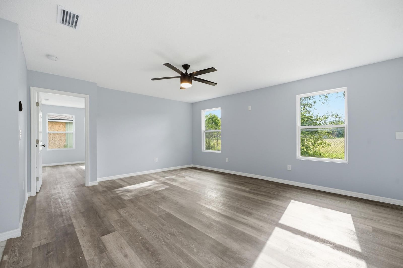 4327 Bessie Circle E, Jacksonville, FL 32209 photo 10