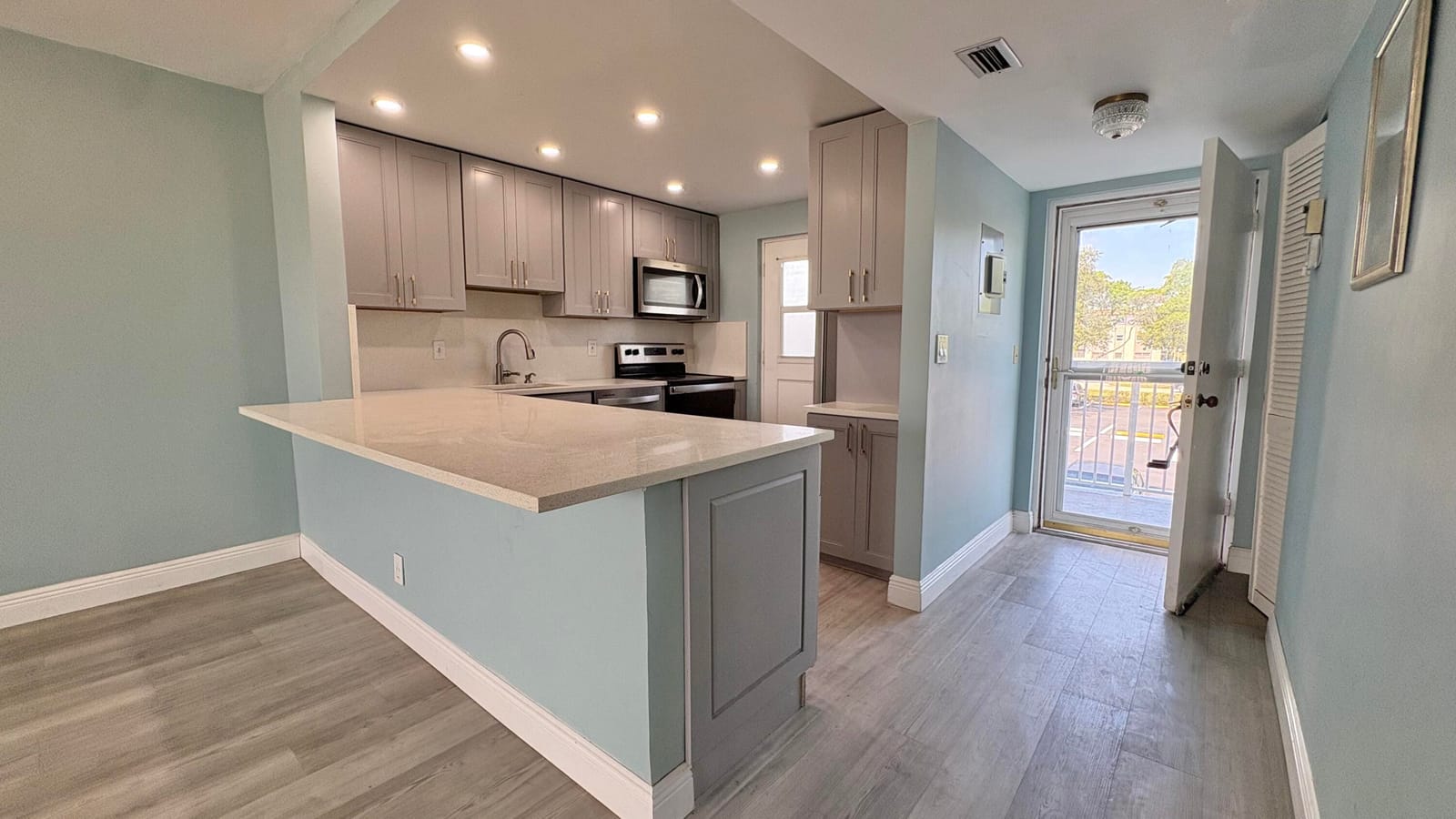 5700 NW 2nd Avenue 202, Boca Raton, FL 33487 photo 5