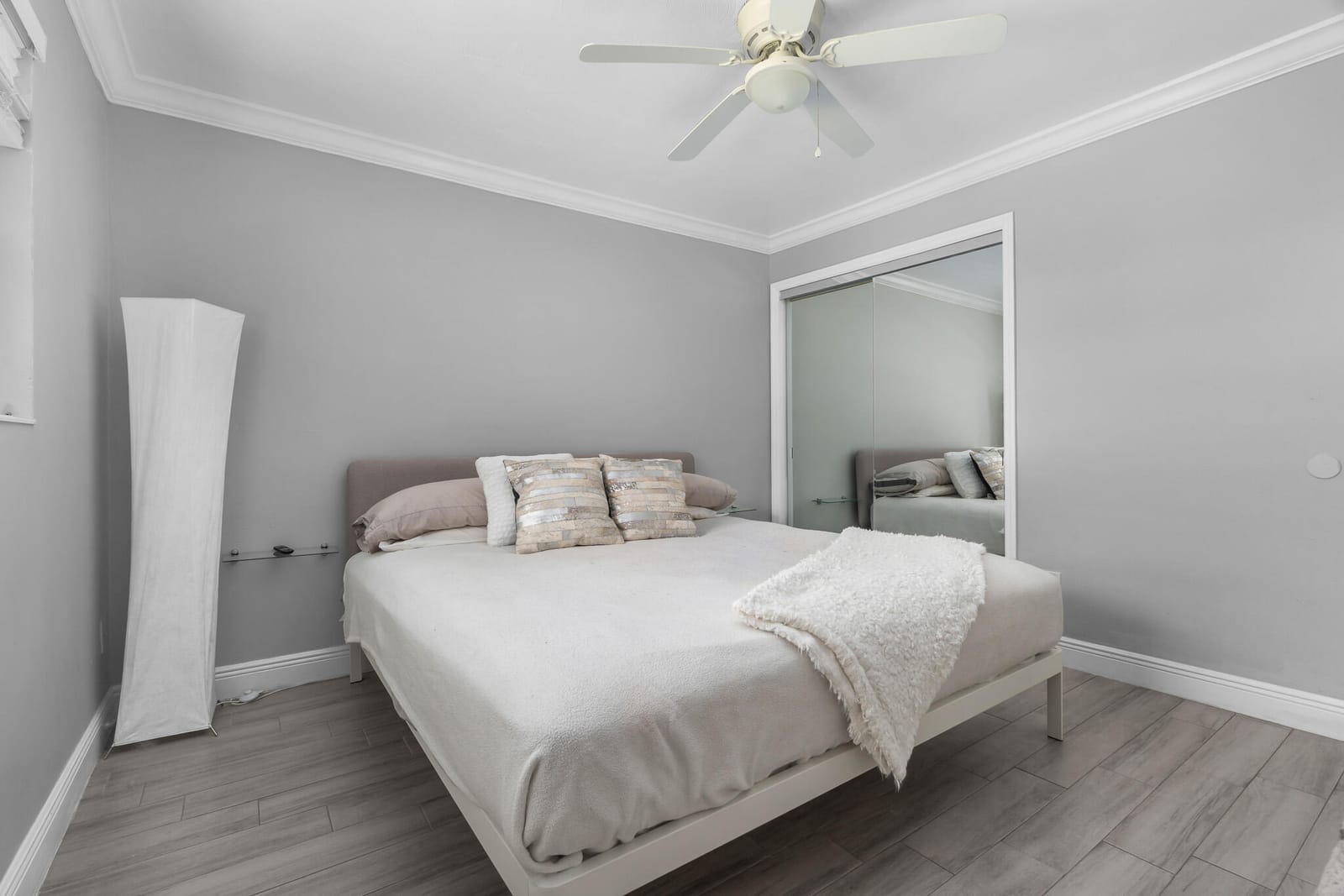 3440 NE 10TH Terrace — photo 5