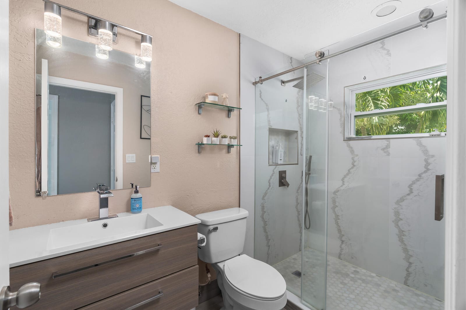 3440 NE 10TH Terrace — photo 7