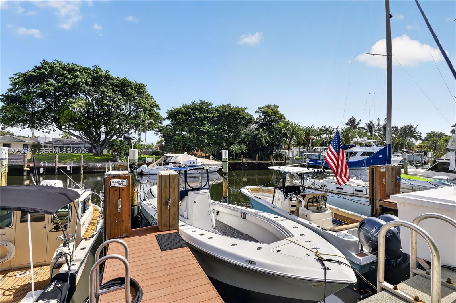 Pending home at 2561 NE 15th Street, Pompano Beach, FL 33062