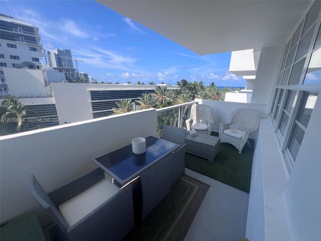 100 Lincoln Road 537, sold in ZIP 33139, Miami Beach, FL