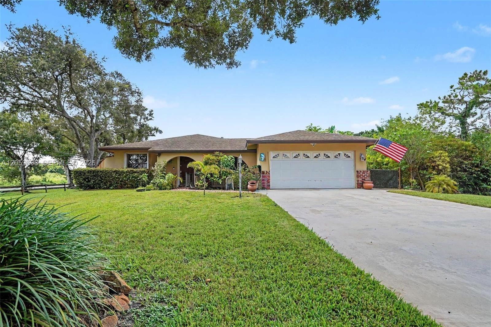 13602 SW 24th Street, Davie, FL 33325