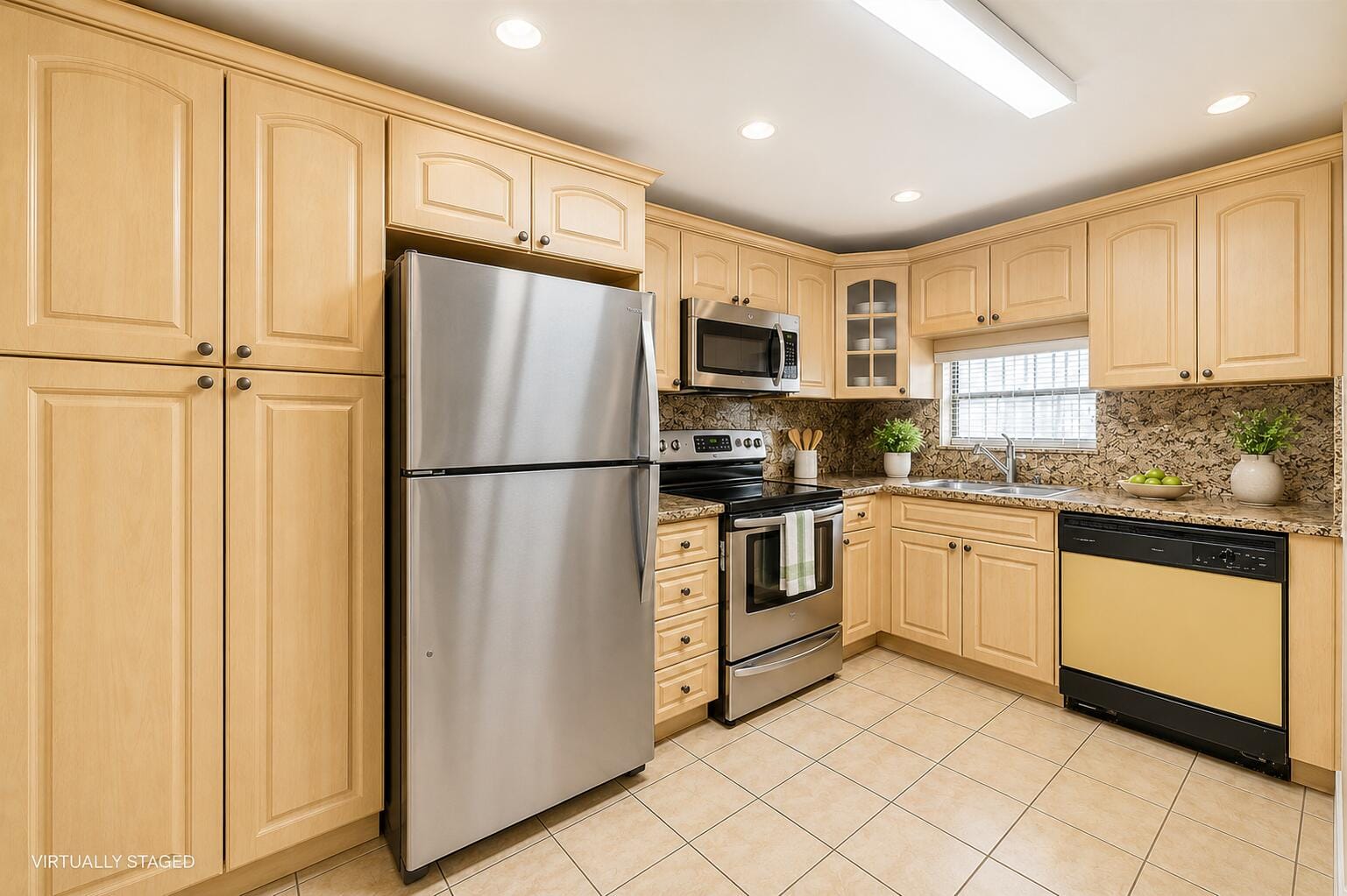 8980 S HOLLYBROOK Boulevard 204 — photo 2