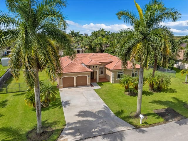 20464 SW 325th Street, sold in Emerald Greens Sub, Homestead, FL