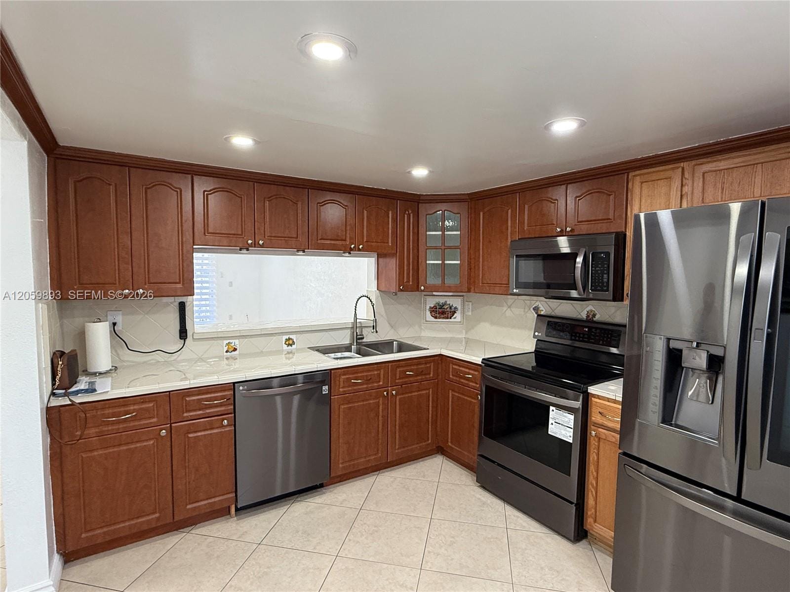 1100 W 35th Street 8, Hialeah, FL 33012 photo 11