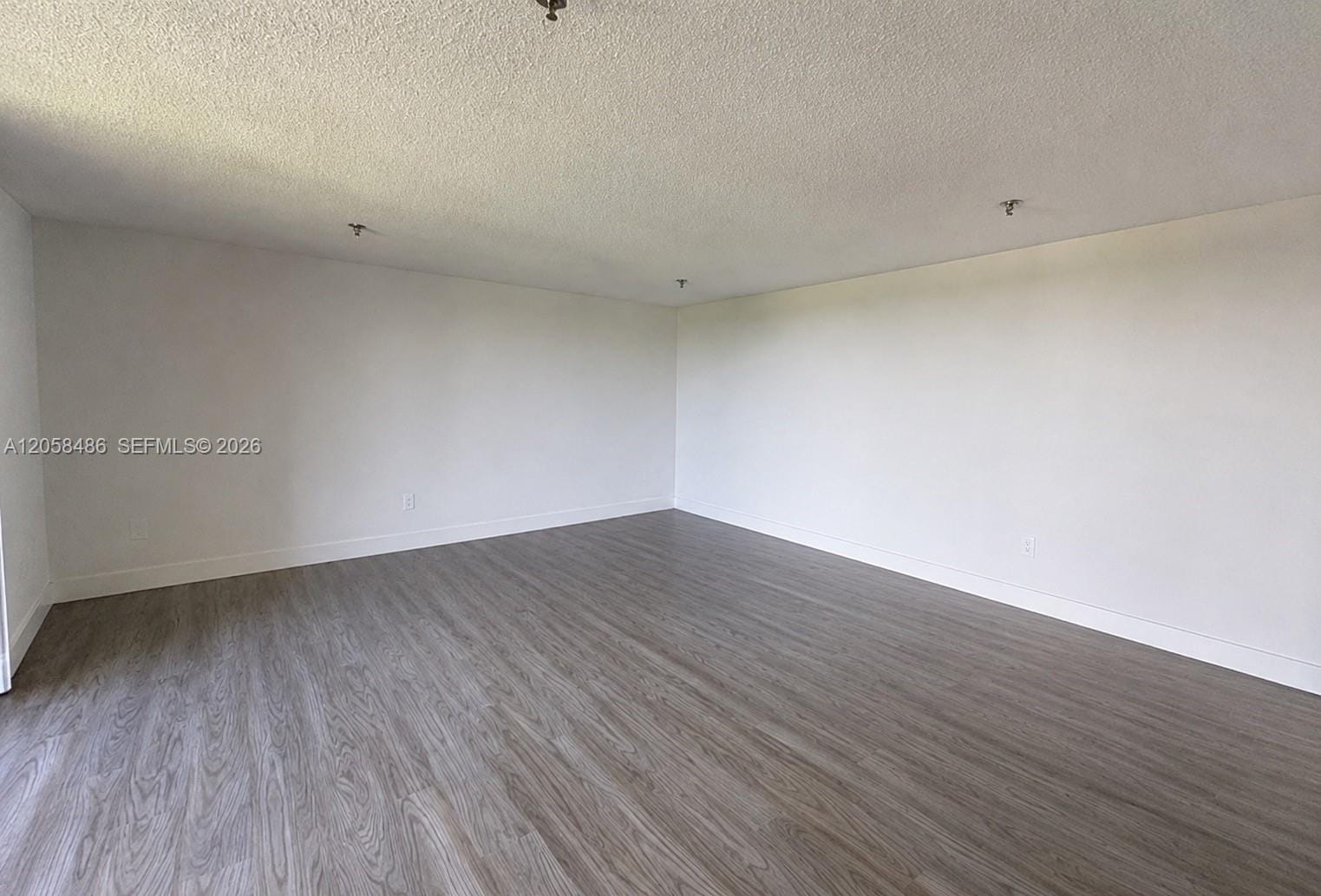671 NE 195th Street 404E, Miami, FL 33179 photo 3