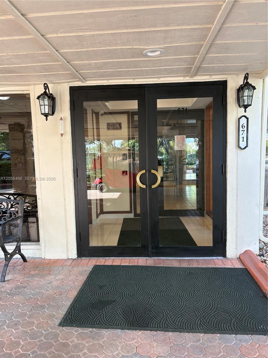671 NE 195th Street 404E, Miami, FL 33179 photo 9