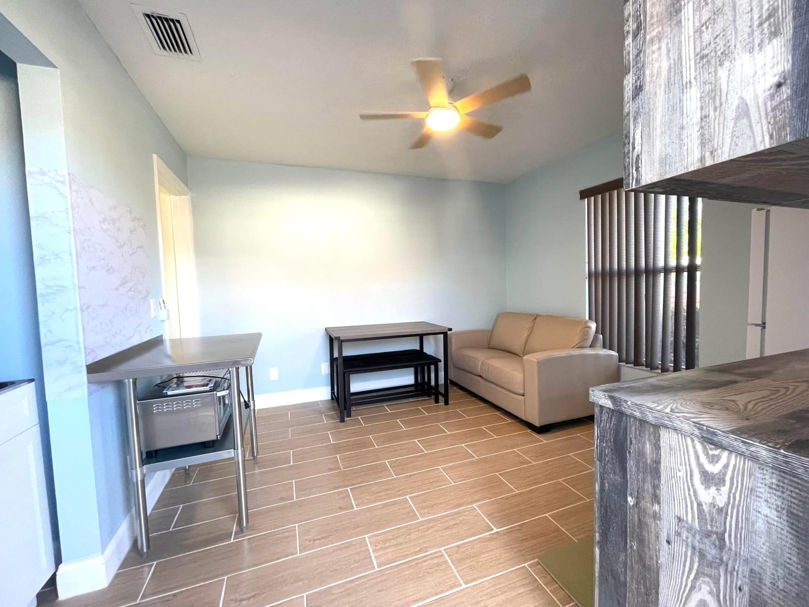 5753 SE MERCEDES Avenue — photo 3