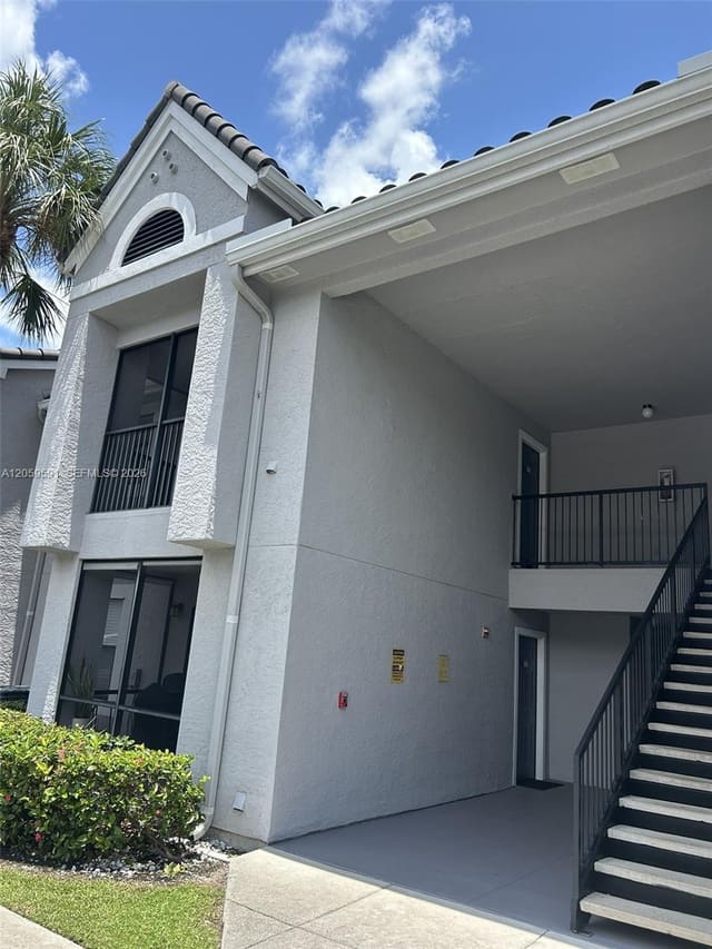 15051 SW 103 Lane 4202, Miami, FL 33196