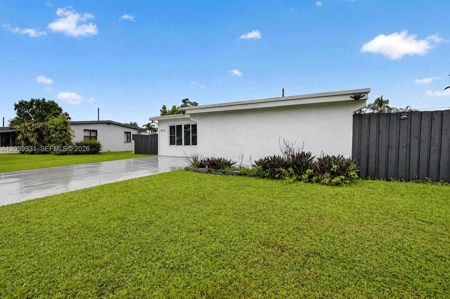 6601 SW 6th Street, Pembroke Pines, FL 33023 photo 2