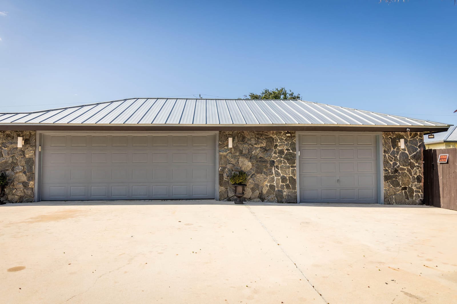 3504 FONTANEDA Avenue — photo 7