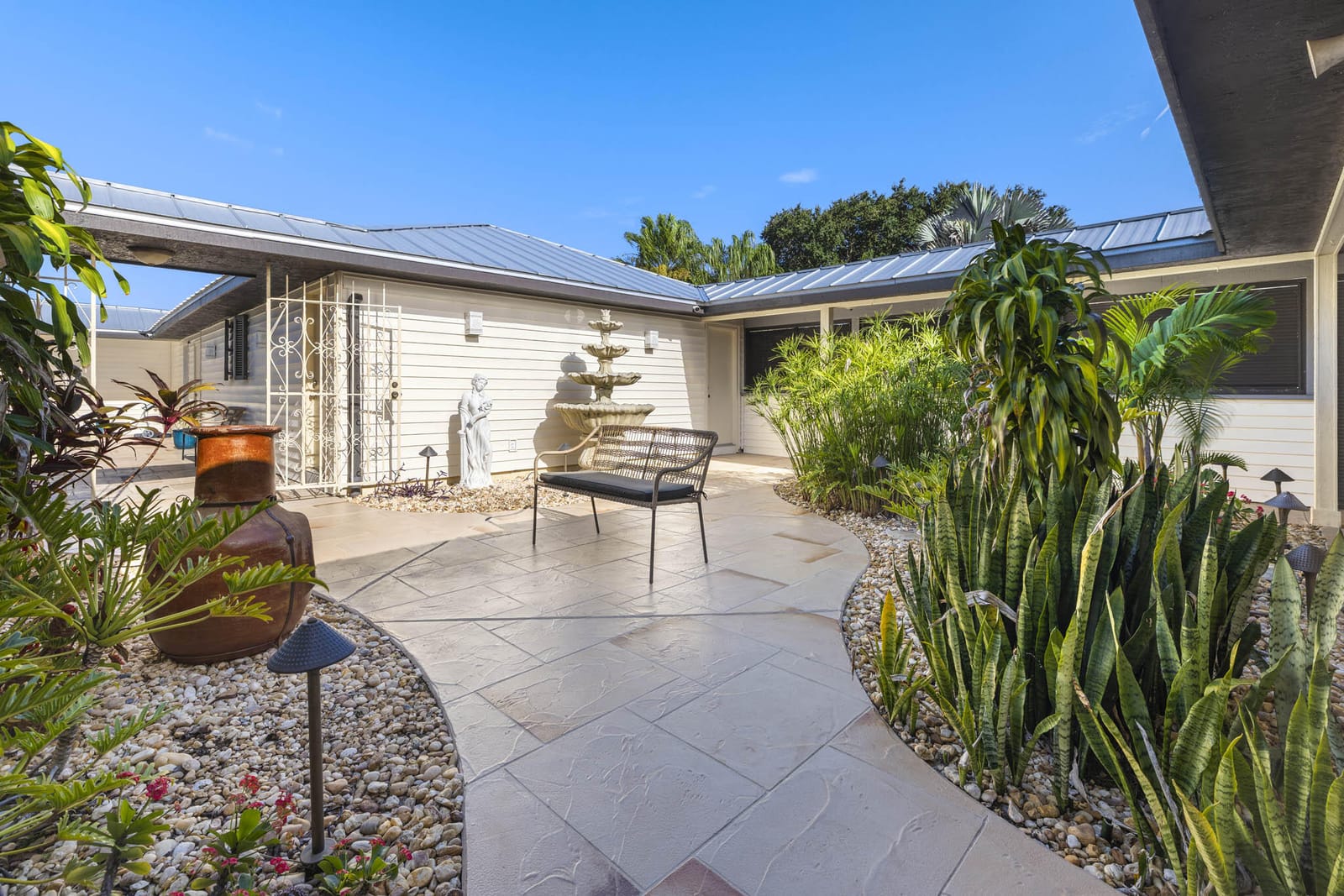 3504 FONTANEDA Avenue — photo 10