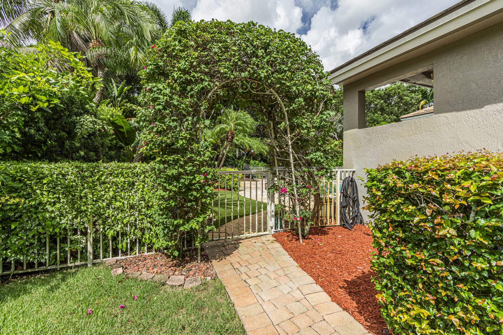 6493 NW 105th Terrace — photo 8