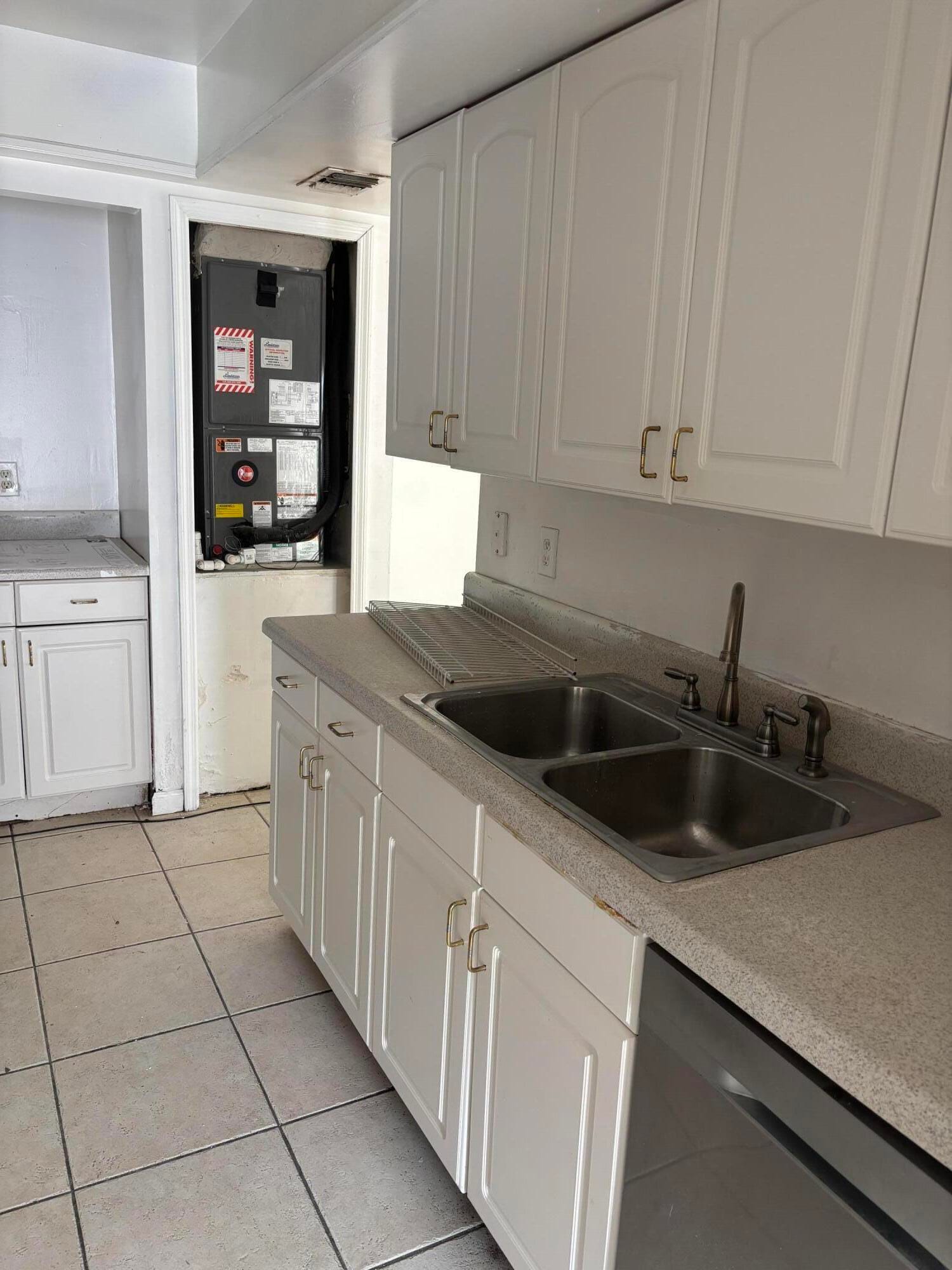 7433 SW 13TH Street SW — photo 2