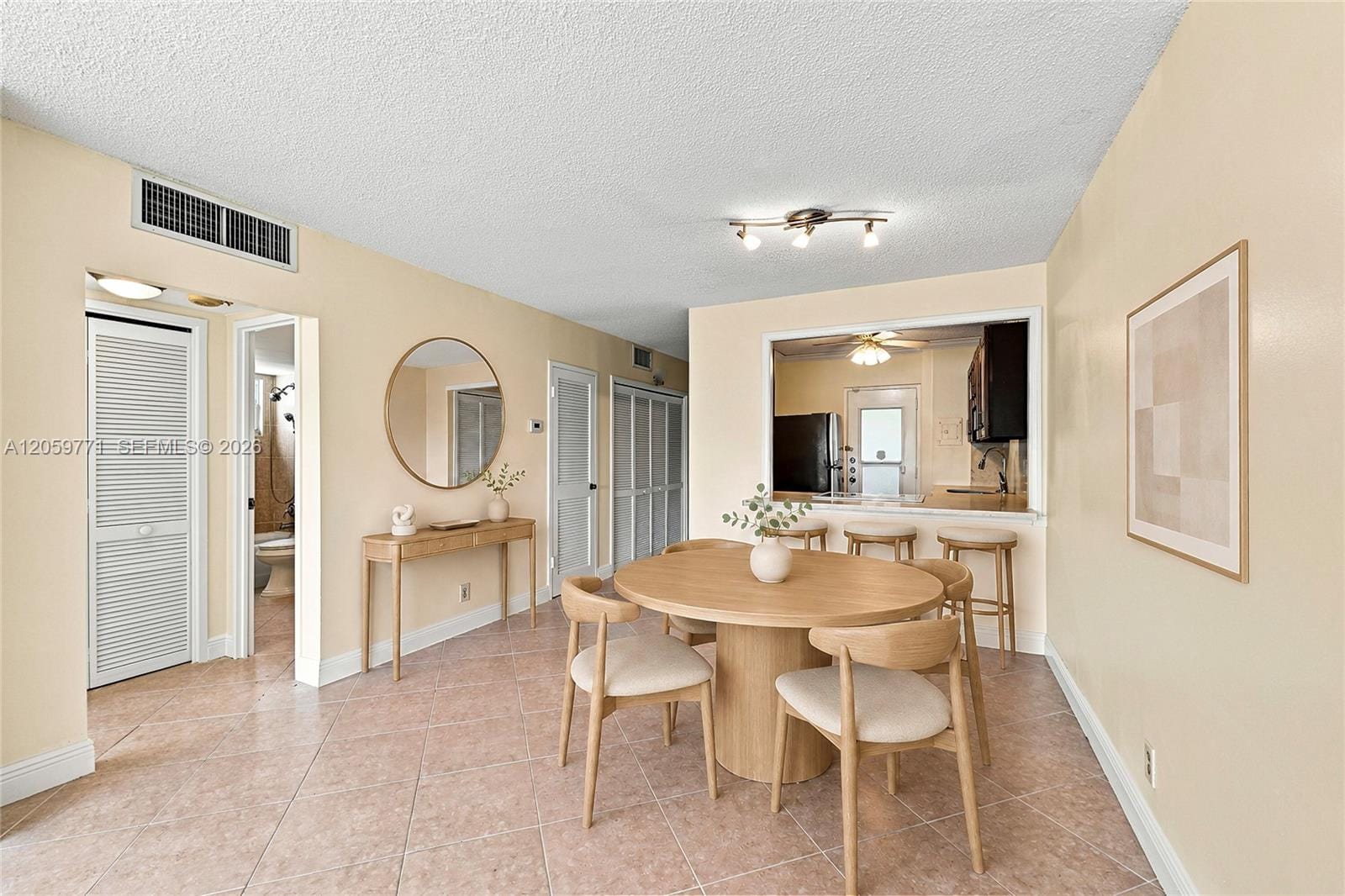 2555 NE 11 Street 510 — photo 8