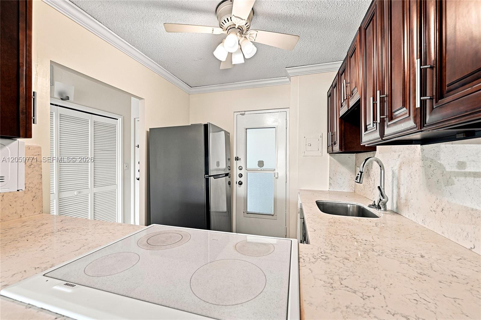 2555 NE 11 Street 510 — photo 9