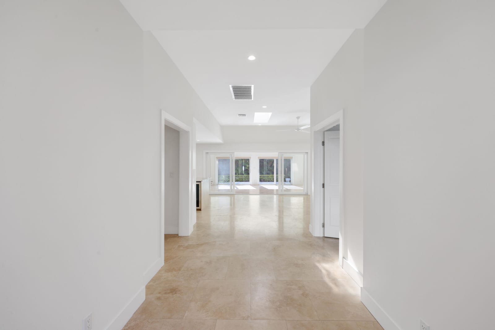 1386 S Atlantic Drive, Lantana, FL 33462 photo 7