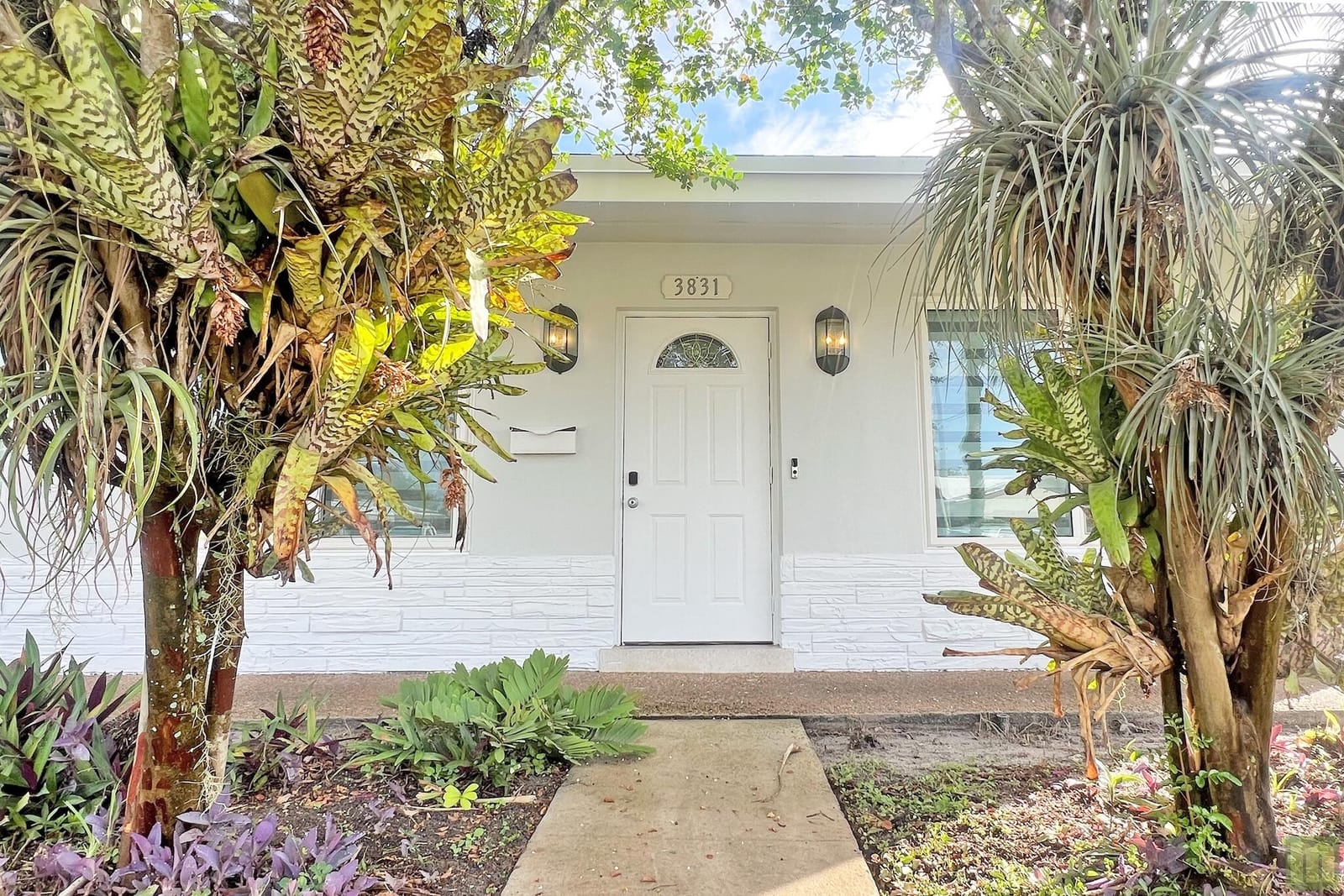 3831 NW 11TH Street — photo 3