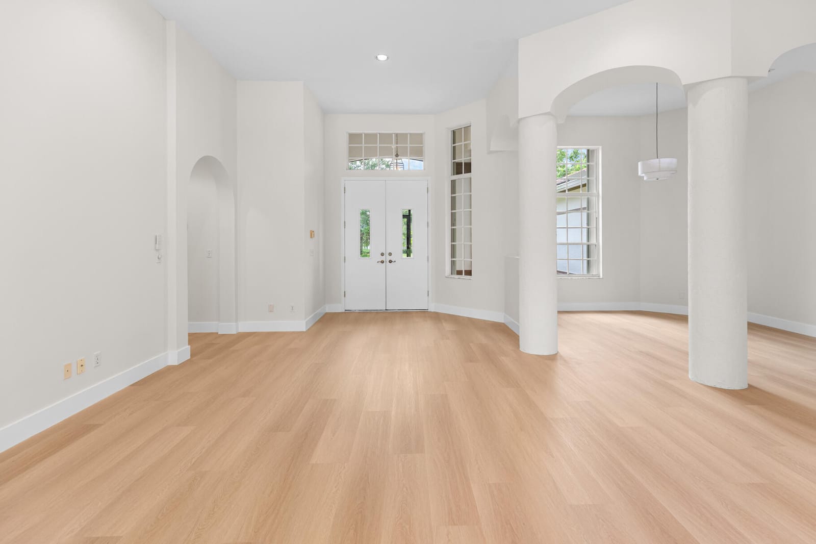 9408 Meadowood Drive — photo 12